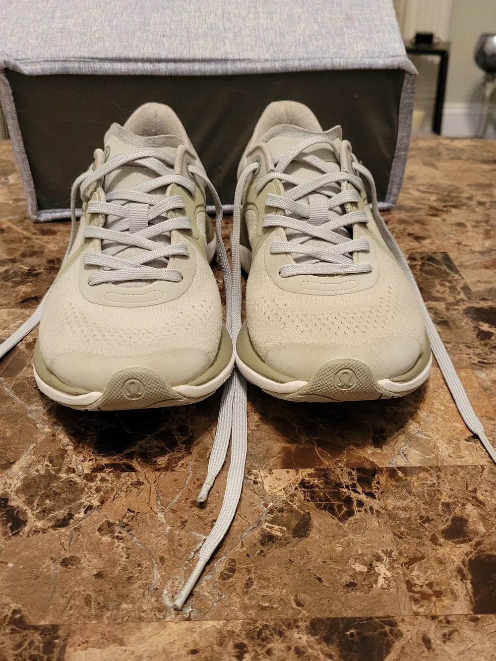 lululemon Chargefeel pale green sneakers